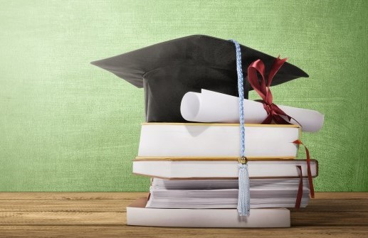 مزایای تبدیل پایان نامه به کتاب